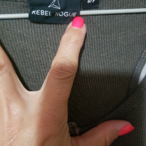 Tank - Picture 2 of 2